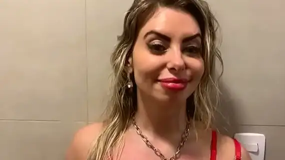casada me arrastou pro banheiro pra tomar leitinho e depois ir beijar o marido completo sheer red 1733438810