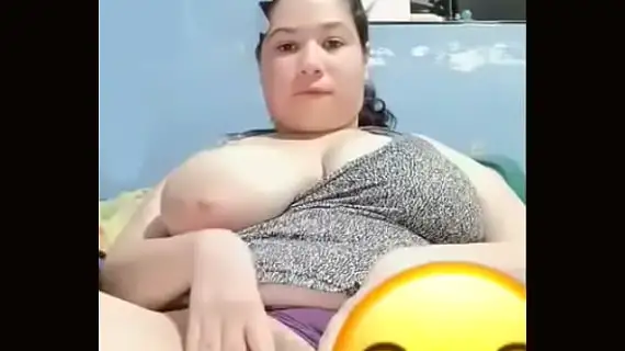 muestra su vagina para que se la metan 1733438150